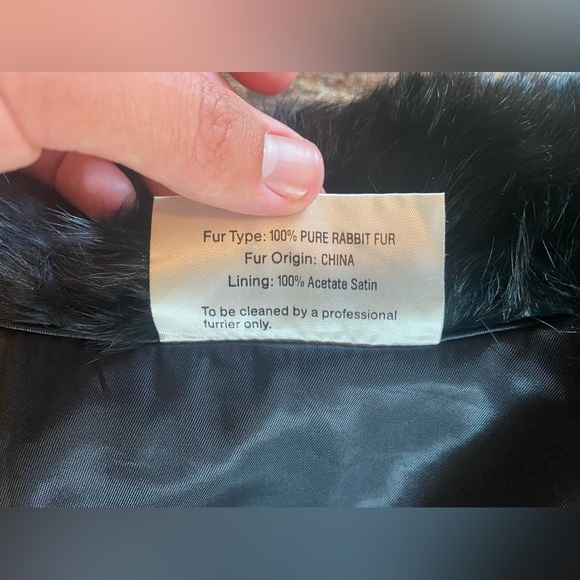 Somerset Furs Los Angeles. Black Rabbit Fur. Size Medium. Like New. - Picture 4 of 5